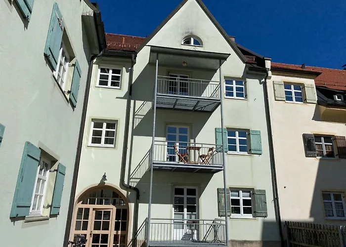 Best Butler Boho Boutique City Apartment Netflix