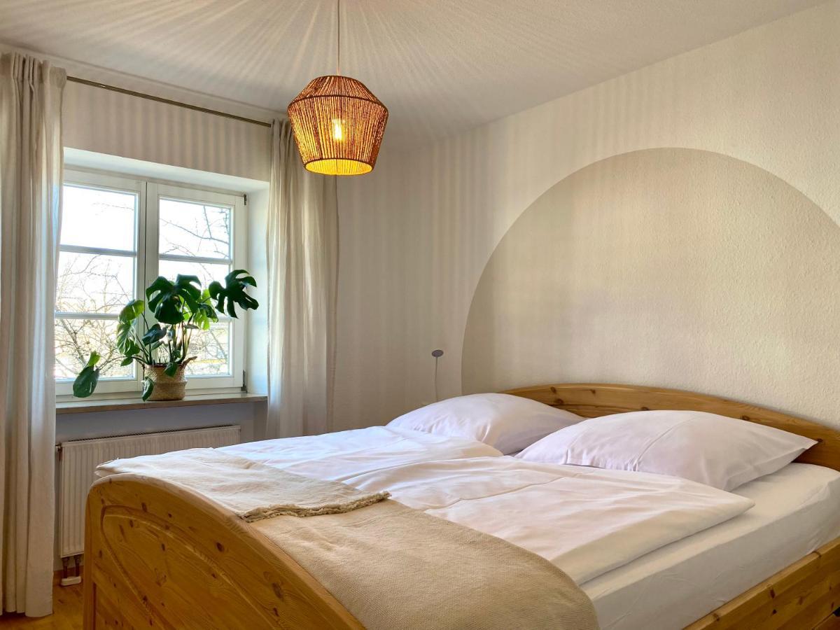 Butler Boho Boutique Netflix * Fussen