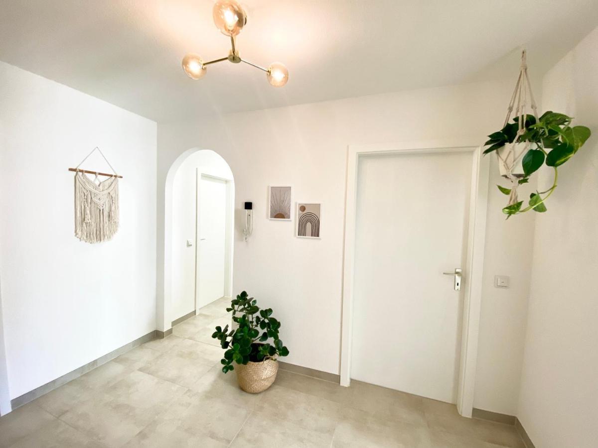 Butler Boho Boutique Netflix Apartment Fussen