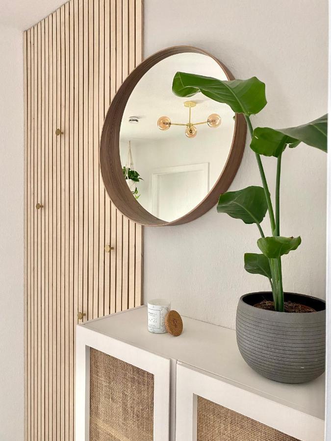 Apartment Butler Boho Boutique Netflix *